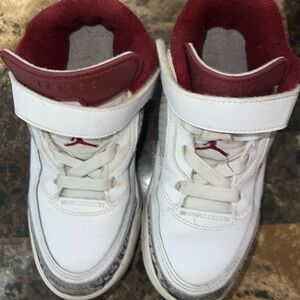 Jordan Kids Sneakers in White and Burgundy